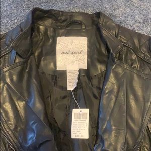 Chopped crinkle jacket